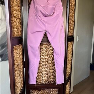 For kicks XL side pockets like new Lavender Leggings